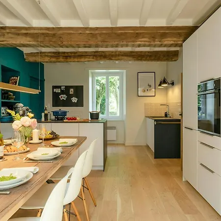 Renovated Stone House In Normandy Сasa de vacaciones *