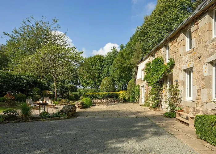 Prázdninový dům Renovated Stone House In Normandy