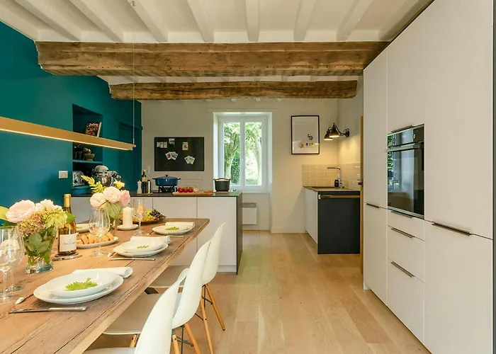 Renovated Stone House In Normandy Prázdninový dům *